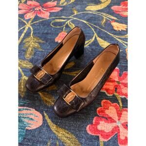 Salvatore Ferragamo Leather Vara Bow Heels Size 5